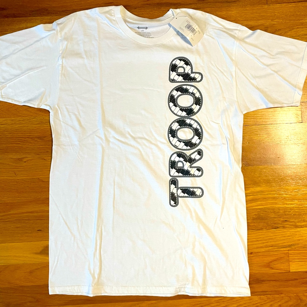 Troop Vert tee | white